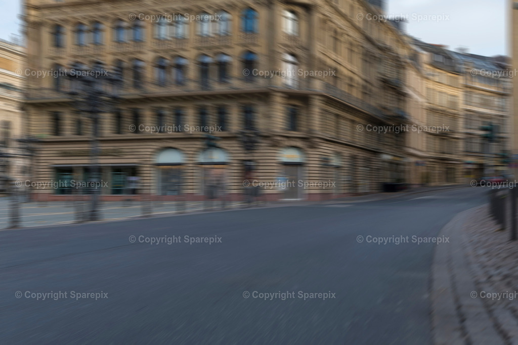 CAR_City_Street2_Rig | Camera height 1,30m - Slider - Realisiert mit Pictrs.com