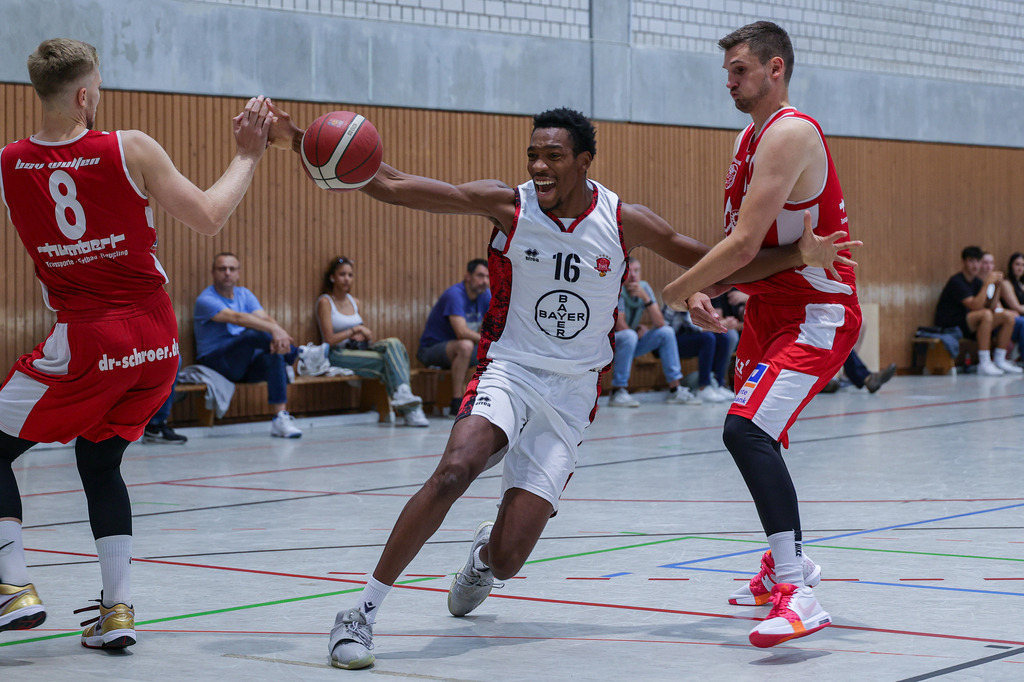 Regio Test BAYER GIANTS vs BSV Münsterland Baskets Wulfen-21 | Fotos von Basketballspielen aus dem Raum NRW fotografiert von Gero Mueller-Laschet und Daniel Schaefer - Realisiert mit Pictrs.com