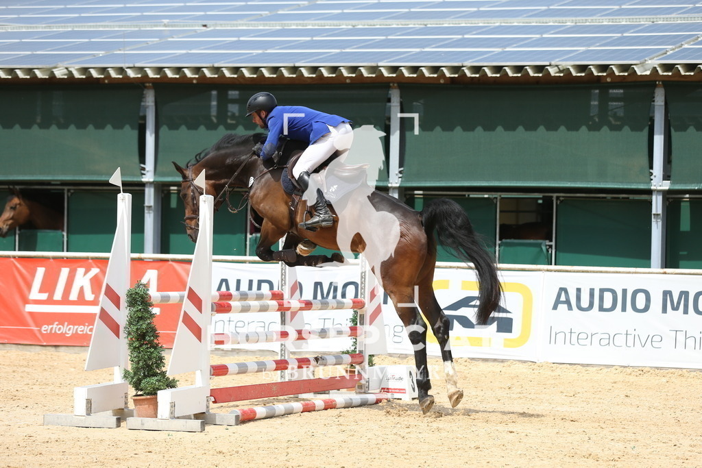 DL2Q6097 | Willkommen bei Brunnmayr - Design & Fotografie – Ihrem Spezialisten für Reitturniere und Pferdeveranstaltungen in Oberösterreich, Salzburg und Bayern! Seit über 17 Jahren sind wir leidenschaftlich dabei.