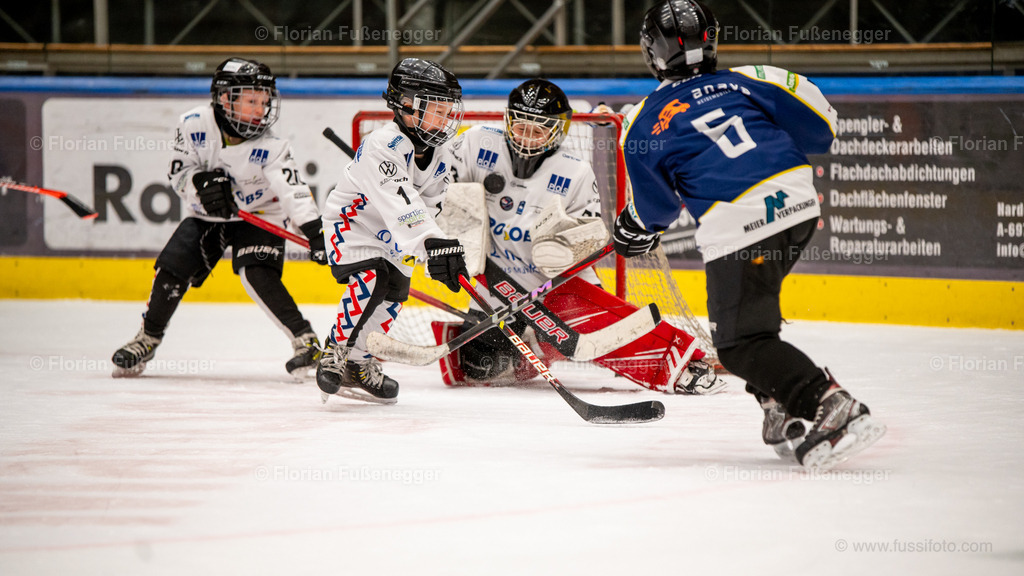 2025-03-23-U9-Turnier-Durnbirn-082 | "Fussifoto.com – Ihr Ansprechpartner für hochwertige Fotografie! Entdecken Sie kreative Bilder und professionelle Dienstleistungen. Kontaktieren Sie uns für Ihre Projekte!"