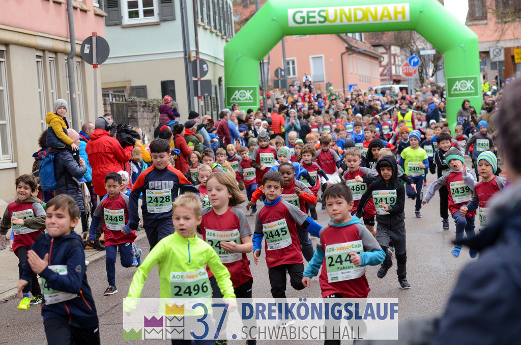 AOK JuniorCup 400m | 3Koenigslauf 2023 - Realisiert mit Pictrs.com