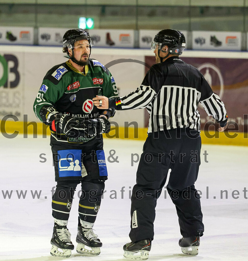 2022-12-23_063_TSV_Erding_gegen_EA_Schongau | Erding, Deutschland, 23.12.2022:
Eishockey, Bayernliga 2022 / 2023, 22. Spieltag, TSV Erding gegen EA Schongau, Endergebnis: 

Foto: Christian Riedel / fotografie-riedel.net