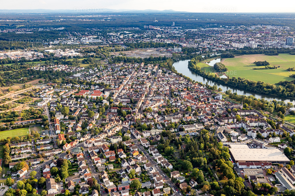Luftbild: Fluss- Uferbereichen des Main im Ortsteil Bürgel am Main im Ortsteil Offenbach-Bürgel in Offenbach im Bundesland Hessen in Deutschland. Foto: IMG_117523.jpg vom 10.09.2019 durch Werner Riehm/FLY-FOTO.de