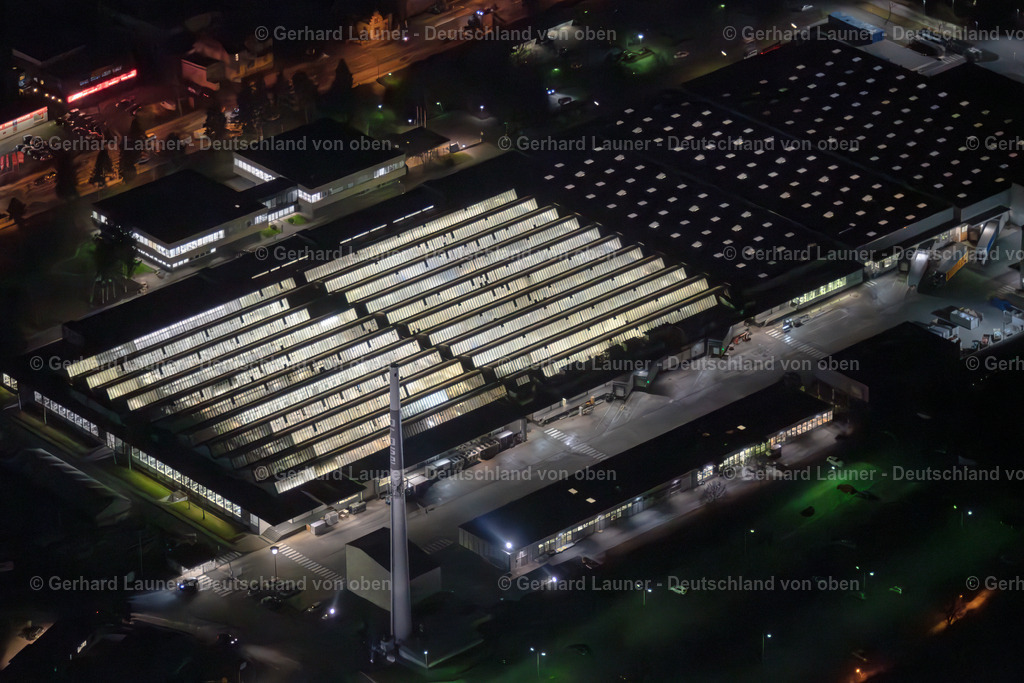 3901157 | Nachtaufnahme, Brose Fahrzeugteile GmbH &amp; Co.Kommanditgesellschaft, Ohmstrasse 2, 97076 Würzburg  Brose Fahrzeugteile GmbH &amp; Co.Kommanditgesellschaft, CoburgMax-Brose-Straße 1D-96450 Coburg Telefon: +49 9561 21-0Telefax: +49 9561 21-1429 E-Mail: info@brose.com