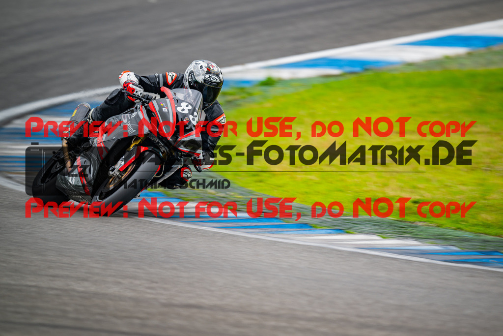 MaZZes_FotoMatrix_240701_6007705_6667 | WEISS