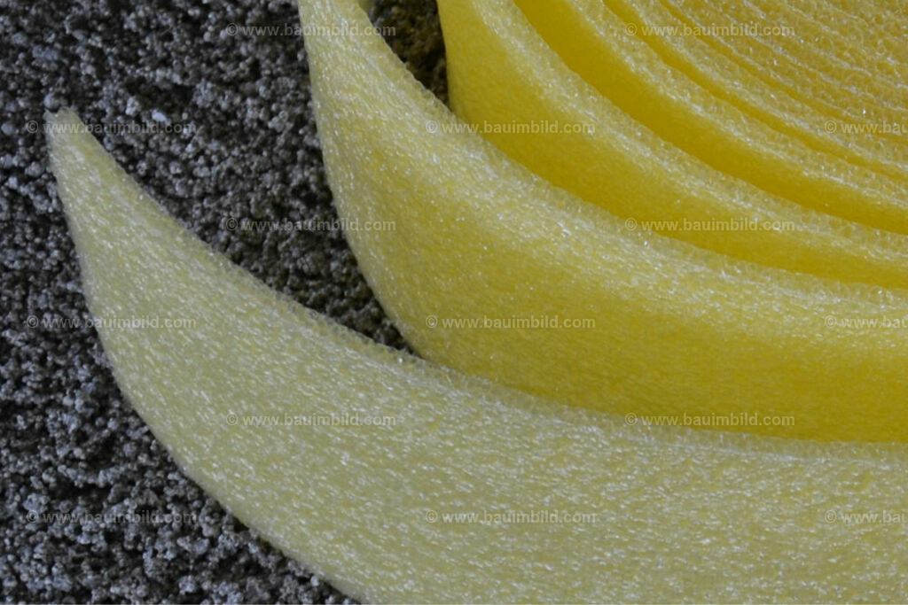 bib-lg19-fussbodenaufbau-0128 | Nach LV-Leistungsgruppen sortierte Detailfotos über den Bau eines Hauses. Alle Hausbau-Bilder direkt vom Urheber und Autor der Website Haus-Selber-Bauen.com