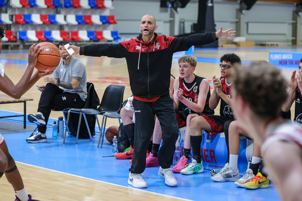JBBL BAYER GIANTS @ BBV Rheinstars Köln-32 | Fotos von Basketballspielen aus dem Raum NRW fotografiert von Gero Mueller-Laschet und Daniel Schaefer - Realisiert mit Pictrs.com