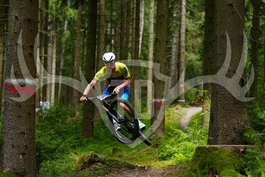 FC100113 | Fotogalerie der Treibjagd im Dunkelwald - Dein MTB Etappenrennen im Erzgebirge - Realisiert mit Pictrs.com