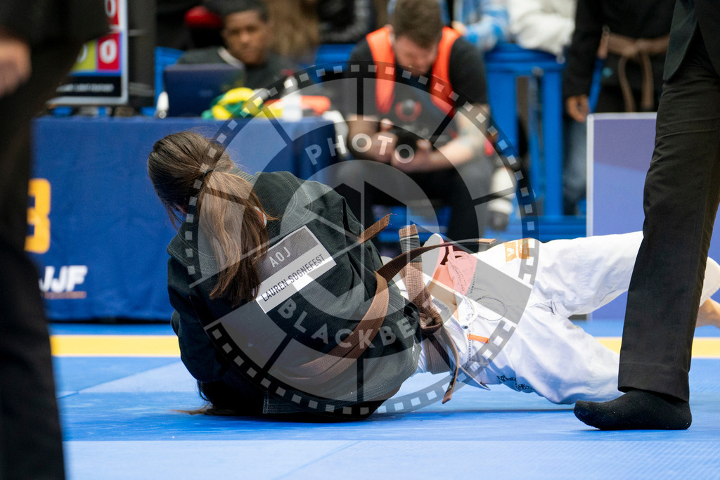 20240124PBB02302 | Fighters compete during the second day of the IBJJF European Championship in Paris, France, on January 24, 2024.