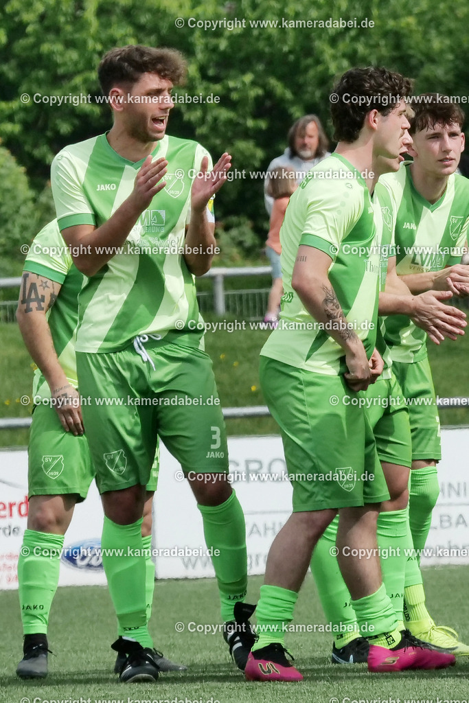Fußball : Bezirksliga : SV 08/29 Friedrichsfeld - Borusia Veen am 10.05.2026 in Voerde Friedrichsfeld | Fußball : Bezirksliga : SV 08/29 Friedrichsfeld - Borusia Veen am 10.05.2026 in Voerde Friedrichsfeld - Realisiert mit Pictrs.com