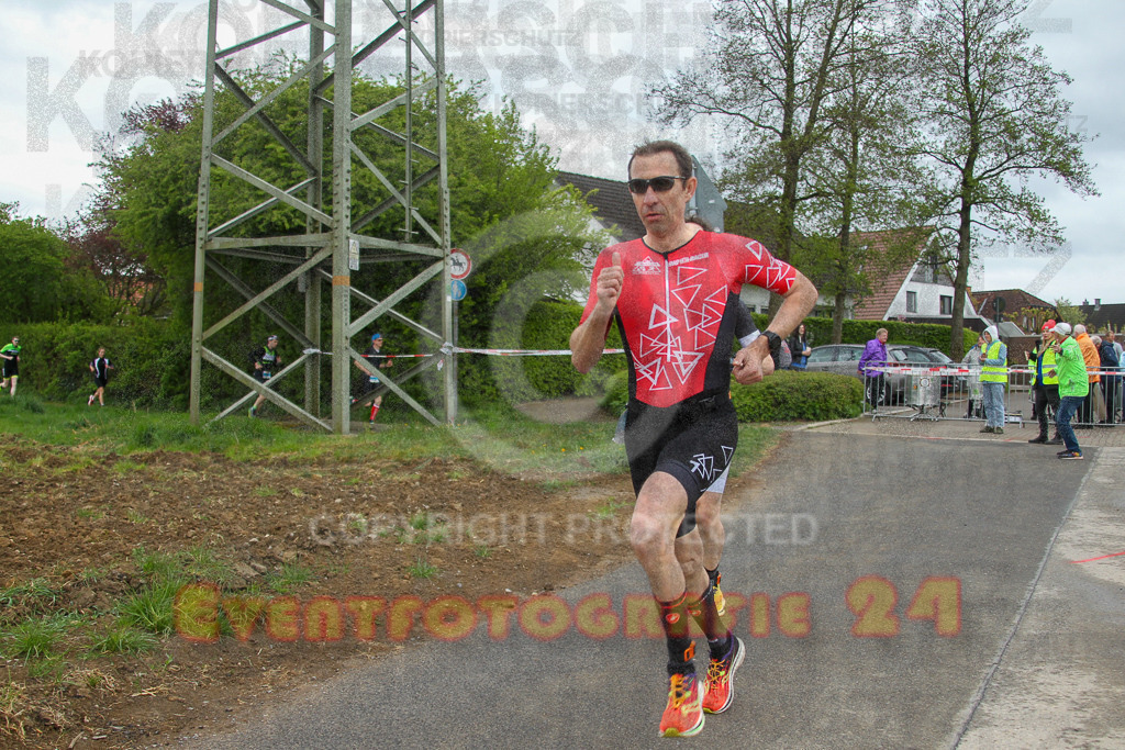 250413_1053_EV4_7168 | Sportfotografie im Rhein-Sieg Kreis, Köln, Bonn, NRW, Rheinland Pfalz, Hessen, etc. Unser Tätigkeitsfeld umfasst den Laufsport vom Volkslauf über den Marathon, Duathlon, Triathon bis zum Ultralauf wie Kölnpfad Ultra oder Schindertrail.