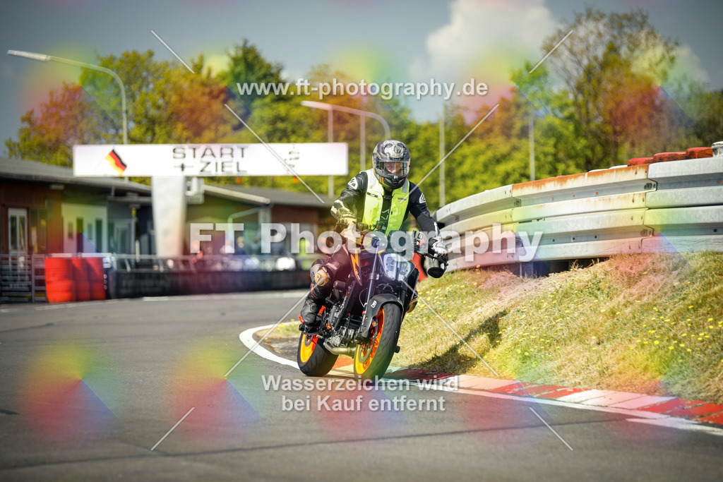 OBK_Mai_Justin_Uwe-10730 | Hier findet Ihr Bilder von Touristenfahrten auf der Nürburgring Nordschleife oder von anderen Veranstaltungen die ich besucht habe. Viel Spass beim Durch Schauen 