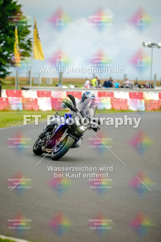 VBK-4443 | Hier findet Ihr Bilder von Touristenfahrten auf der Nürburgring Nordschleife oder von anderen Veranstaltungen die ich besucht habe. Viel Spass beim Durch Schauen 