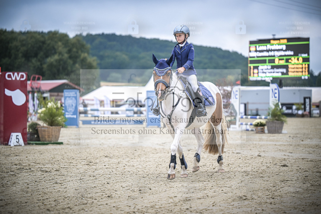 DOS_0479 | Entdecke hochwertige Reitturnierfotos von Foto Oger. Professionell, emotional und authentisch – jetzt Lieblingsmomente im Shop bestellen. - Realisiert mit Pictrs.com