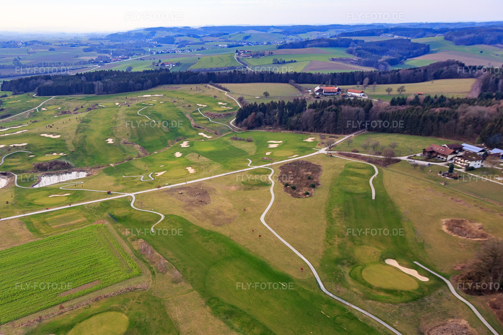 Luftbild: Bella Vista Golfpark in Bad Birnbach im Bundesland Bayern in Deutschland. Foto: IMG_085583.jpg vom 31.12.2015 durch Werner Riehm/FLY-FOTO.deBella Vista Golfpark | Bad Birnbach