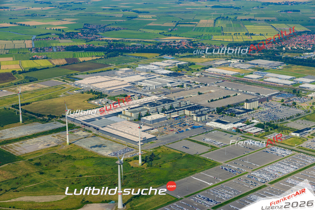 Luftaufnahme Larrelt Emden - Die Luftaufnahme wurde 2025 vom UL-Flugzeug heraus erstellt ( ohne Drohne ) - Hochauflösende Luftaufnahme - für professionelle Ausdrucke geeignet. Die Geschenkidee !Mit Lizenz und Bildrechte bestellbar