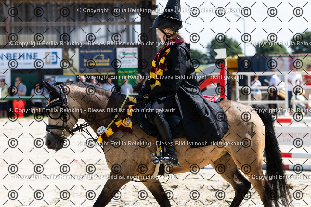 CL5A7256 | Emilia Reinking Fotografie - Realisiert mit Pictrs.com