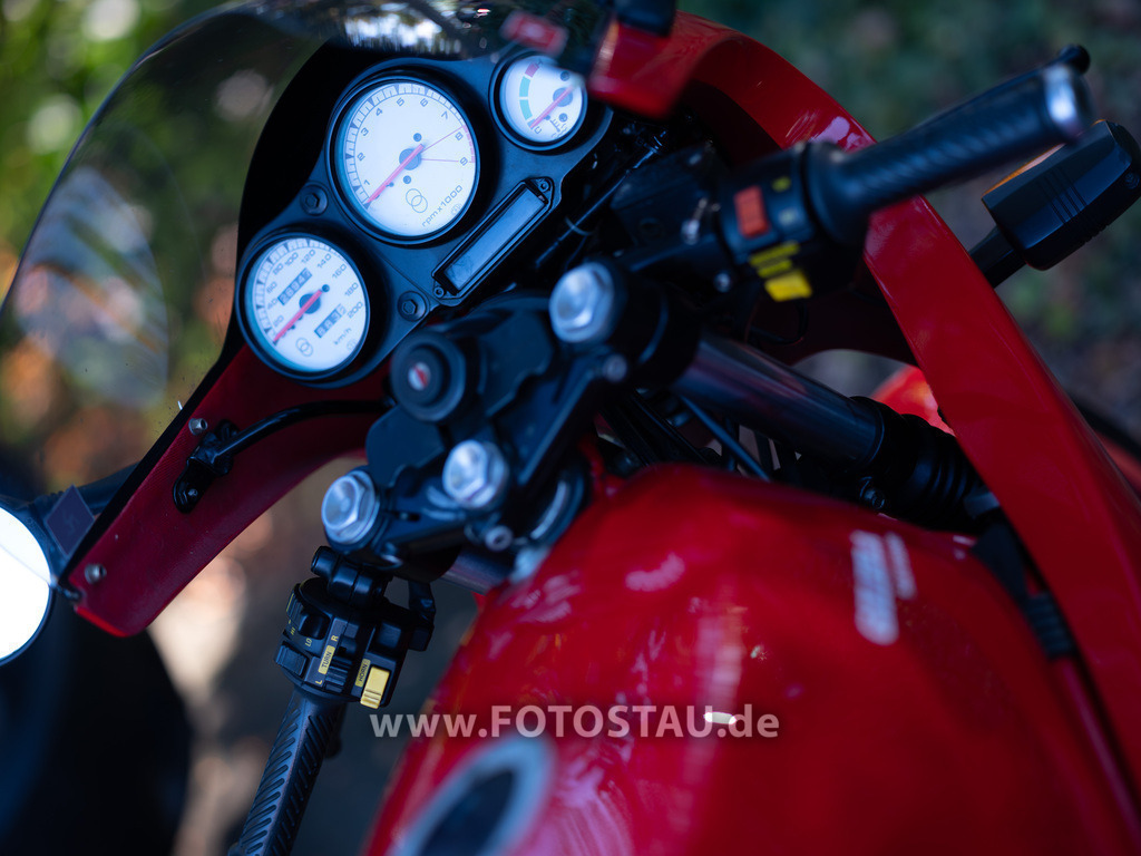 20251018-00051 | Erleben Sie hier die Faszination der klassischen Fahrzeuge in Bildern und lassen sich begeistern! - Realisiert mit Pictrs.com