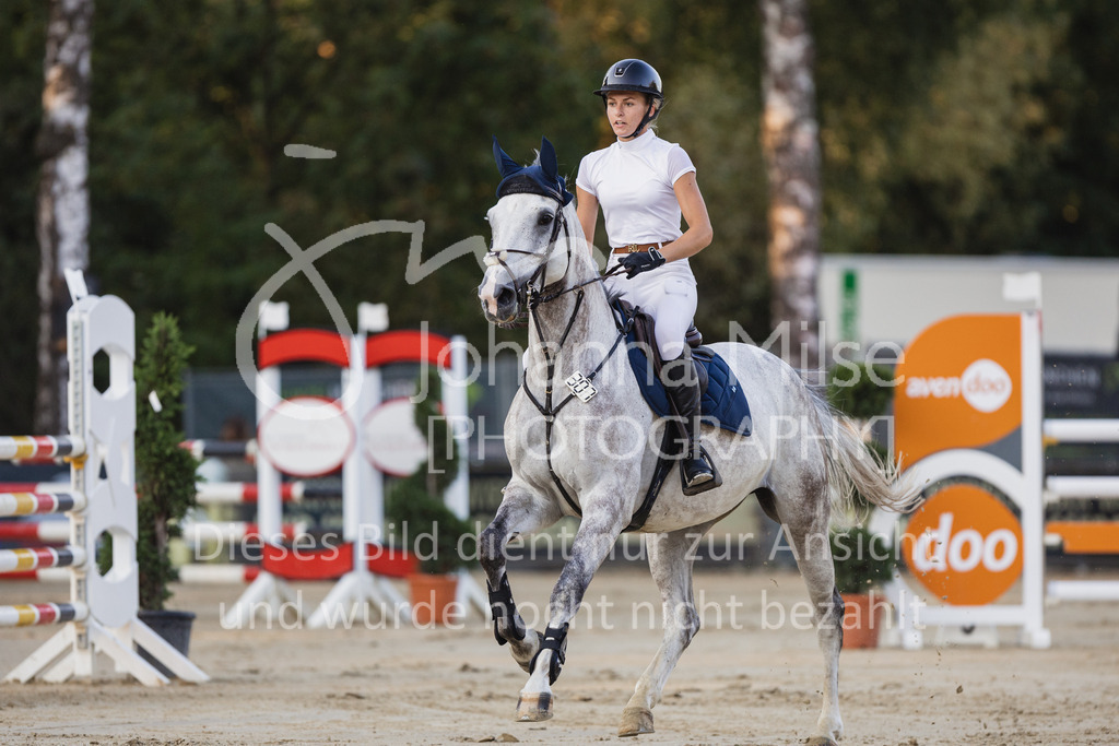 230723_Delbrueck_2Ph-L1-206 | Deine schönsten Turniermomente als professionelle Fotos! Entdecke hochwertige Pferdesport-Fotografie im Online-Shop. Jetzt Fotos finden & bestellen!