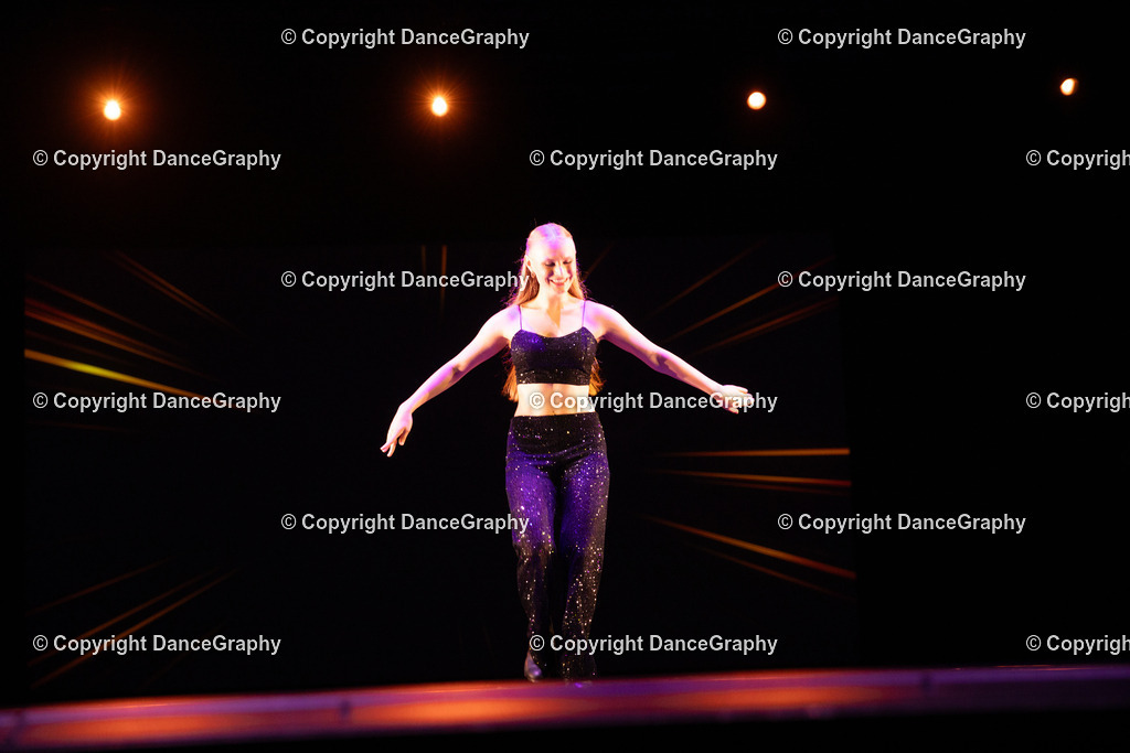 GPHY4131 | DanceGraphy - Realisiert mit Pictrs.com