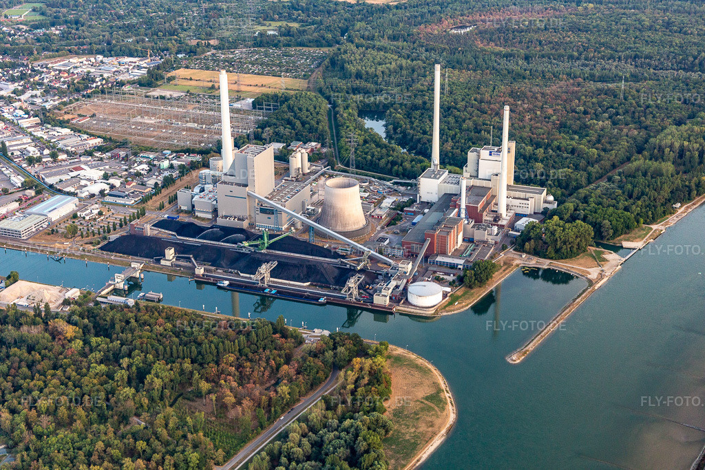 Luftbild: EnBW Energie Baden-Württemberg AG, Rheinhafen-Dampfkraftwerk Karlsruhe im Ortsteil Daxlanden in Karlsruhe im Bundesland Baden-Württemberg in Deutschland. Foto: IMG_134072.jpg vom 21.08.2022 durch Werner Riehm/FLY-FOTO.deIhr Energieanbieter für Strom, Gas und Elektromobilität | EnBW