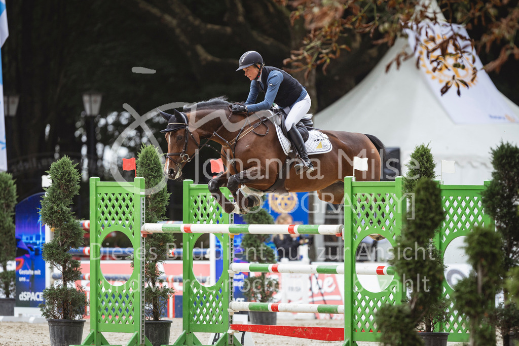 240915_OWLCh_IntEroeffnungsspr-415 | Deine schönsten Turniermomente als professionelle Fotos! Entdecke hochwertige Pferdesport-Fotografie im Online-Shop. Jetzt Fotos finden & bestellen!