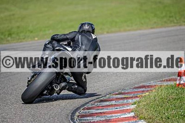 spof7618 | Professionelle Fotos von Sportveranstaltungen, aber auch Hochzeiten und anderen Events. - Realisiert mit Pictrs.com