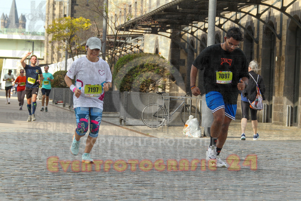 250920_1534_EV4_9167 | Sportfotografie im Rhein-Sieg Kreis, Köln, Bonn, NRW, Rheinland Pfalz, Hessen, etc. Unser Tätigkeitsfeld umfasst den Laufsport vom Volkslauf über den Marathon, Duathlon, Triathon bis zum Ultralauf wie Kölnpfad Ultra oder Schindertrail.