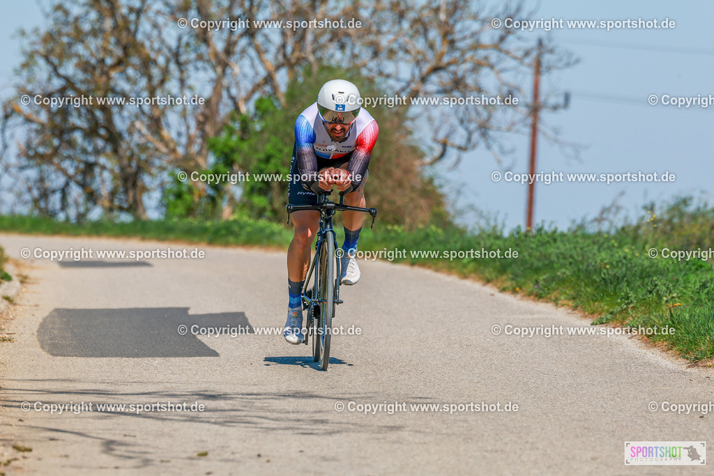 184_AR7_3894 | Neusiedlersee Radmarathon 2026@sportshot_your_pictrs #yourpictures#roadtowm2029 #nrm #neusiedlerseeradmarathon #neusiedlersee #neusiedlerseetourismus #burgenland #mörbisch #nrm26 #burgenlandtourismus #voglundco #poweredbyburgenlandtourismus #radsport #rad #marathon #ucigranfondo #visitburgenland #ucigranfondoworldseries
