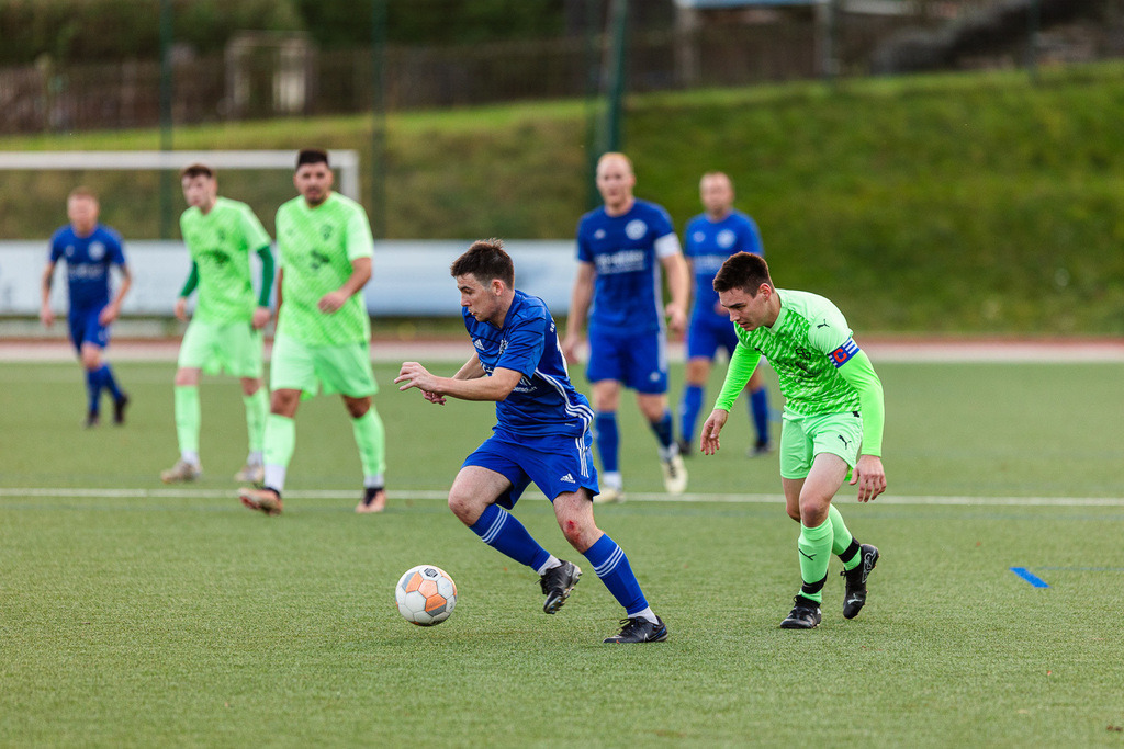 SG Morshausen - FC Karbach II | Sportfotografie Hermann-Josef Stoffel - Realisiert mit Pictrs.com