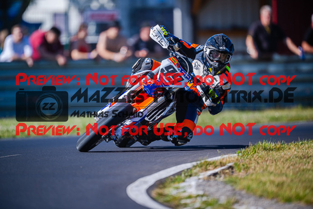 MaZZes_FotoMatrix_220702_2133 | S4