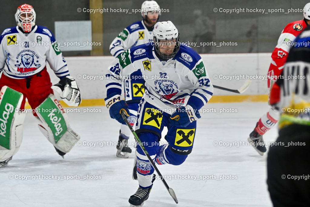 ESV Ferlach vs. UECR Eisbären Huben | #32 Wibmer Michael UECR EISBÄREN HUBEN, #31 Sicher Michael UECR EISBÄREN HUBEN, ESV Ferlach vs. UECR Eisbären Huben, ESV Ferlach vs. UECR Eisbären Huben am 31.10.2025 in Ferlach (HTC Eishalle Ferlach), Austria, (Photo by Bernd Stefan)