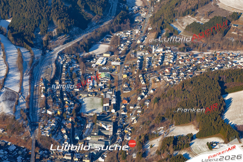 Das Luftbild der Stadt Ludwigsstadt wurde 2019 vom Flugzeug heraus erstellt (keine Drohne) Aufnahmehöhe ca.400 Meter- hohe Auflösung- beste Druck-Qualität garantiert!