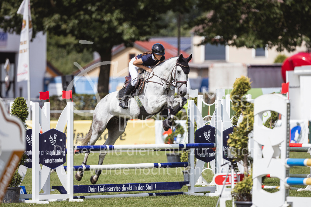 240719_LC_SprPf-A2-221 | Deine schönsten Turniermomente als professionelle Fotos! Entdecke hochwertige Pferdesport-Fotografie im Online-Shop. Jetzt Fotos finden & bestellen!