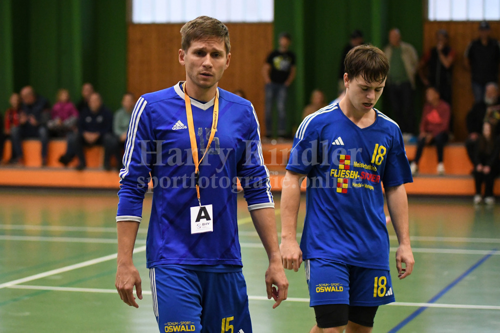 SSG Metten : ASV Dachau | Florian Sedlmeier (Chef-Trainer SSG Metten)  - Realisiert mit Pictrs.com