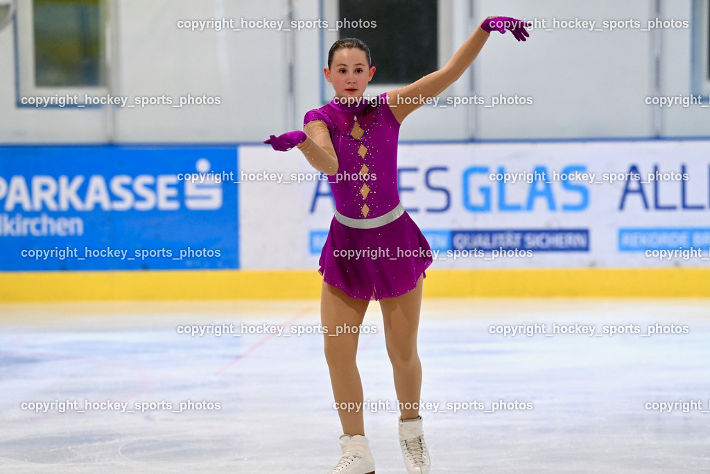 Ossiachersee Pirouette ESC Steindorf 31.3.2024 | Ossiachersee Pirouette ESC Steindorf 31.3.2024, Ossiachersee Pirouette ESC Steindorf am 31.03.2024 in Steindorf (Ossiachersee Halle), Austria, (Photo by Bernd Stefan)