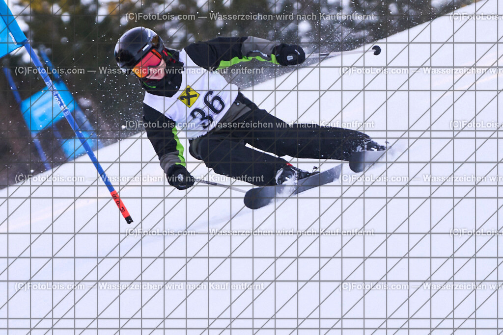 ALP4972_LM-der-Schulen_RTL_Grill Valentin | LandesSkimeisterschaft der Schulen auf der Fuchswaldpiste in Lackenhof am Ötscher, Riesentorlauf, Do 30. Jänner 2025.