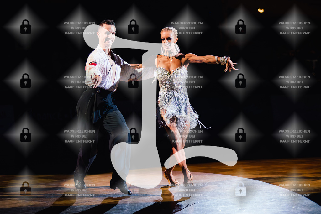 GOC 2025 - WDSF GrandSlam Latin 6th (54) Artur Balandin _ Anna Salita (Germany)-2025-08-23-5842 | Webshop for digital downloads and prints of dance sport, event & show photographer Julian Link - Realisiert mit Pictrs.com