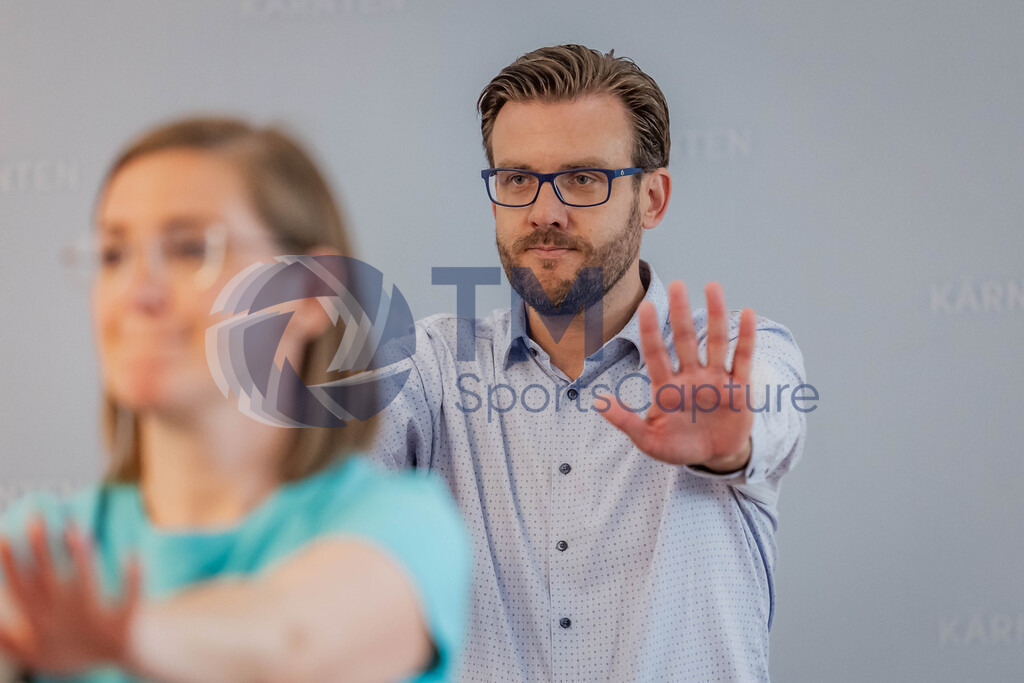 TM-20250605-0035 | Pressetermin mit Landesrätin Sara Schaar, Fachreferent für Jugend Joachim Zmölnig, der Dreikönigsaktion und Katholischen Jungschar.Spiegelsaal, Klagenfurt, Österreich.Copyright: TM Sportscapture/Matthias Trinkl