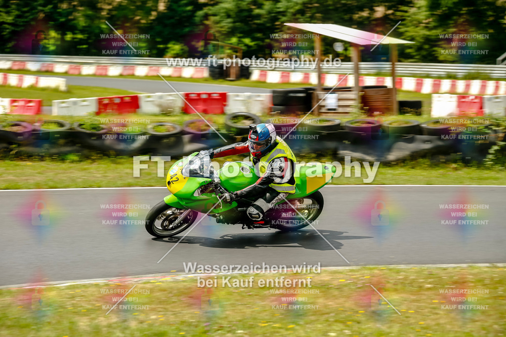 VBK-4976 | Hier findet Ihr Bilder von Touristenfahrten auf der Nürburgring Nordschleife oder von anderen Veranstaltungen die ich besucht habe. Viel Spass beim Durch Schauen 