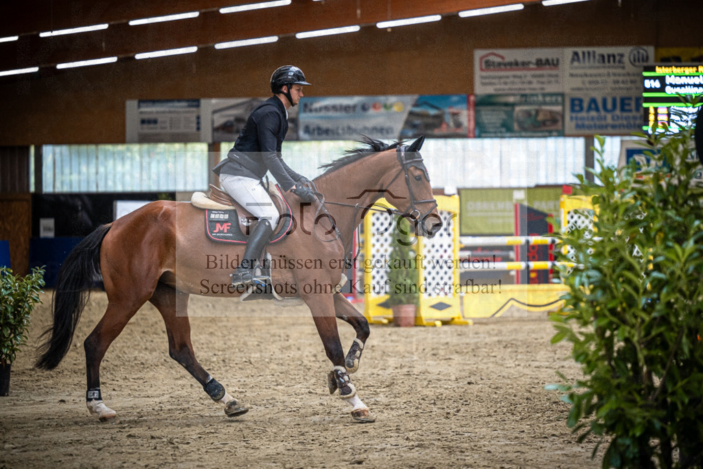 DOS_1253 | Entdecke hochwertige Reitturnierfotos von Foto Oger. Professionell, emotional und authentisch – jetzt Lieblingsmomente im Shop bestellen.Deutschlandweite Turnierfotografie. - Realisiert mit Pictrs.com