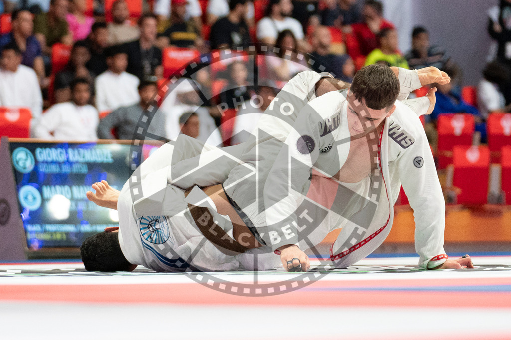 20231109PBB5469 | Fighters compete during the AJP World Professional Championship in the Mubadala Arena in Abu Dhabi, Arab United Emirates, on November 9, 2023.