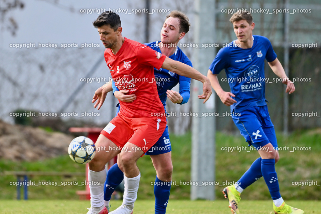 KAC 1909 vs. Union Matrei | #9 Mihret Topcagic KAC 1909, #19 Luca Jakob Blassnig Union Matrei, #27 Hannes Wibmer Union Matrei, KAC 1909 vs. Union Matrei, KAC 1909 vs. Union Matrei am 21.03.2026 in Klagenfurt (Sportplatz KAC), Austria, (Photo by Bernd Stefan)