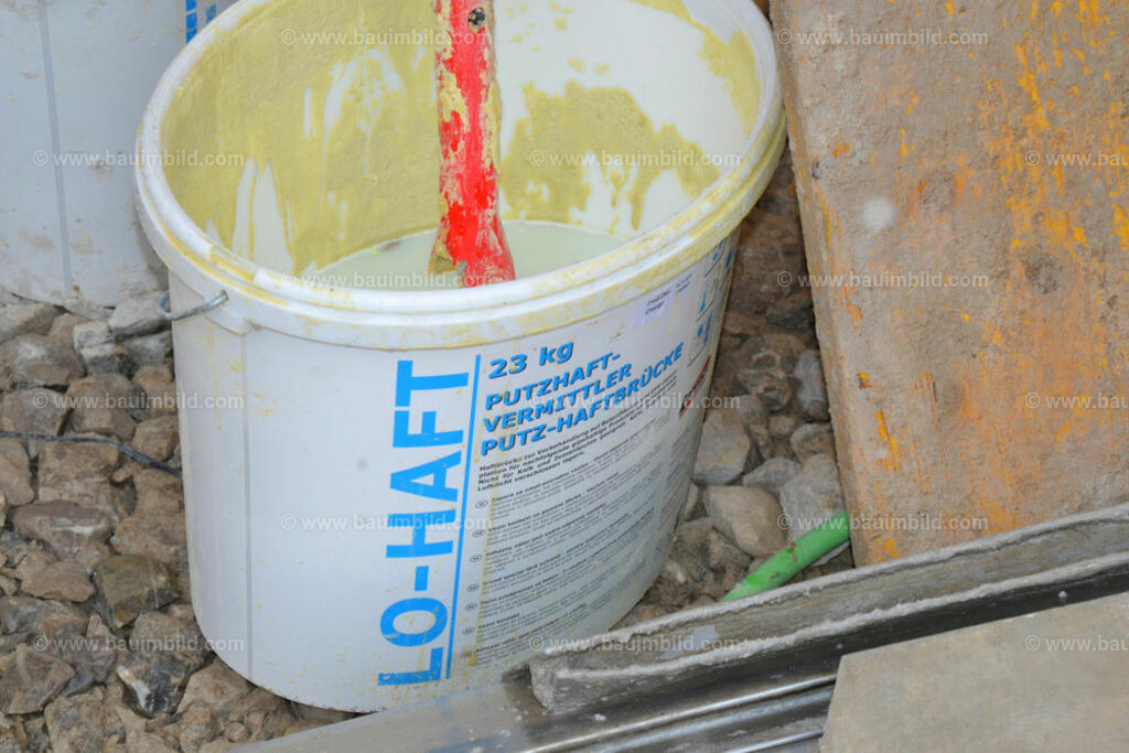 bib-lg18-putzarbeiten-0105 | Nach LV-Leistungsgruppen sortierte Detailfotos über den Bau eines Hauses. Alle Hausbau-Bilder direkt vom Urheber und Autor der Website Haus-Selber-Bauen.com