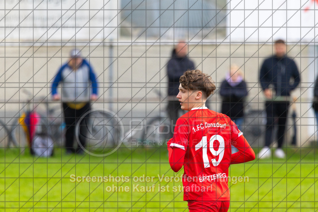 20261011_161325_0300_(c)_by_PhotoPeet | #,KSG Eislingen (grün) vs. 1.FC Donzdorf (rot), Fußball, Bezirksliga - Bezirk Neckar/Fils, 07. Spieltag, Saison 2026/2027, Rasensportplatz, Albstraße 69, 73054 Eislingen, 11.10.2026 - 15:00 Uhr,Foto: PhotoPeet / Sport- &amp; Eventfotografie / Peter Harich