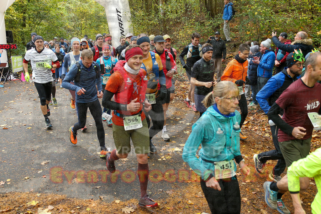 251026_1002_EX1_9651 | Sportfotografie im Rhein-Sieg Kreis, Köln, Bonn, NRW, Rheinland Pfalz, Hessen, etc. Unser Tätigkeitsfeld umfasst den Laufsport vom Volkslauf über den Marathon, Duathlon, Triathon bis zum Ultralauf wie Kölnpfad Ultra oder Schindertrail.