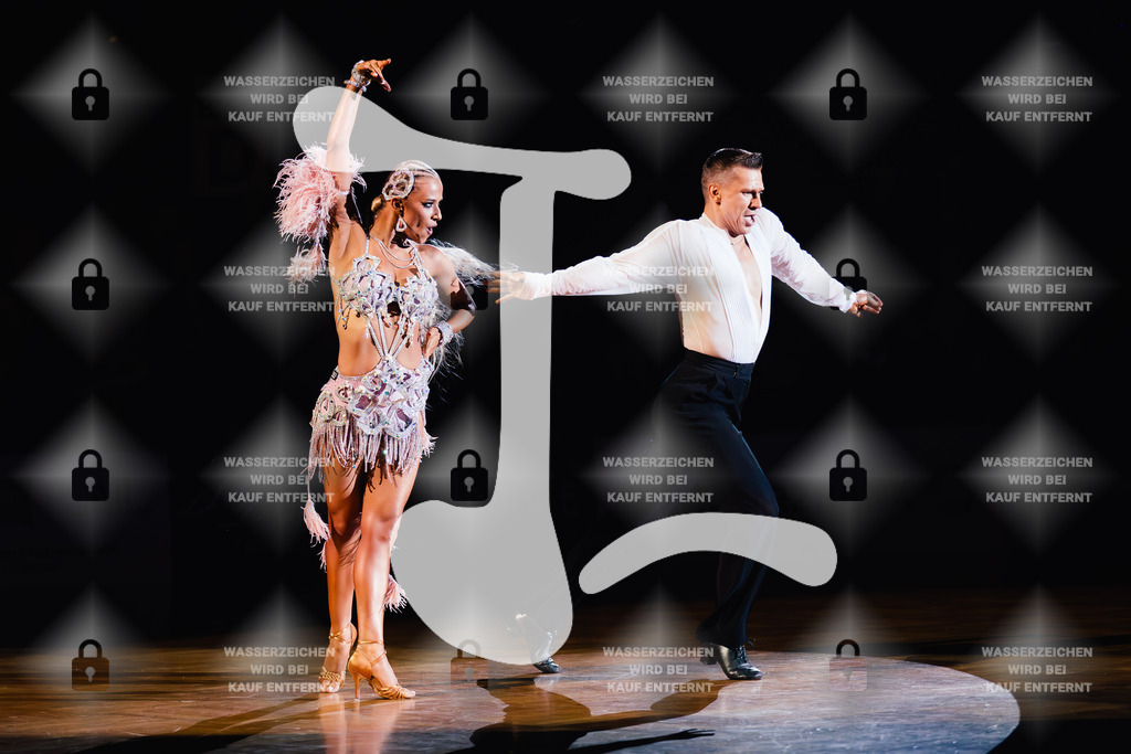 GOC 2025 - WDSF GrandSlam Latin 5th (190) Konstantin Gorodilov _ Polina Figurenko (Estonia)-2025-08-23-5950 | Webshop for digital downloads and prints of dance sport, event & show photographer Julian Link - Realisiert mit Pictrs.com