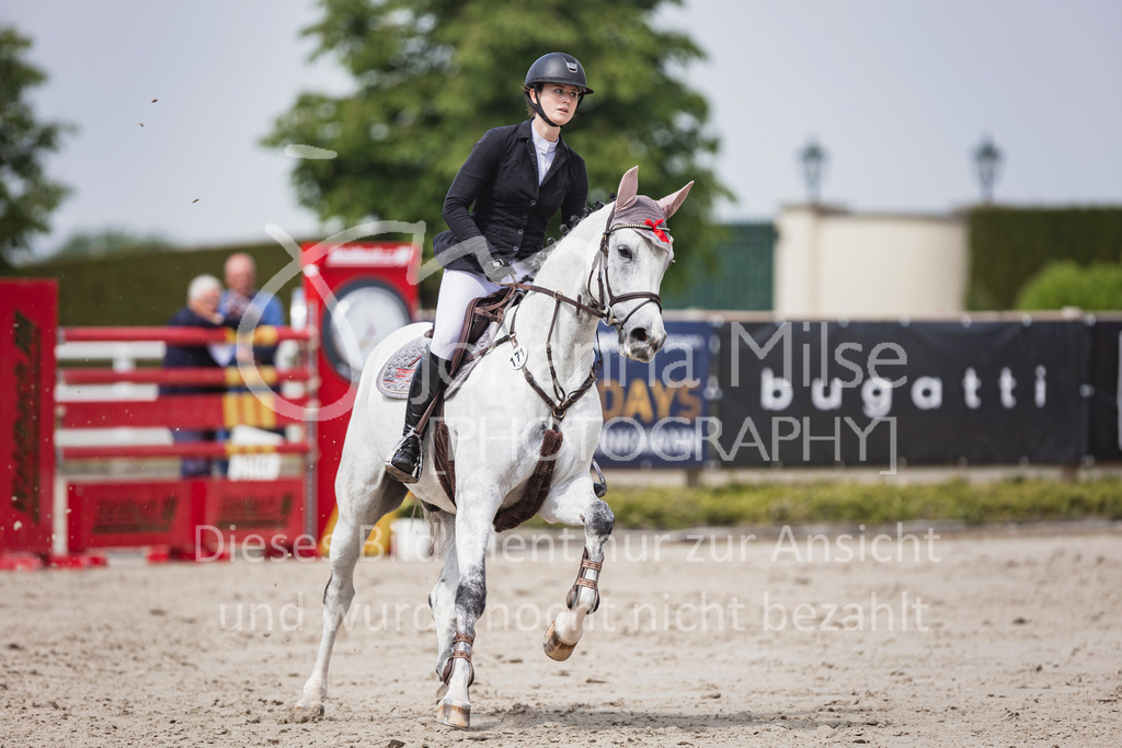250530_MayDays_SprPf-M-451 | Deine schönsten Turniermomente als professionelle Fotos! Entdecke hochwertige Pferdesport-Fotografie im Online-Shop. Jetzt Fotos finden & bestellen!