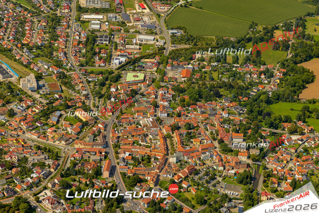 Bild der Stadt Bad Berka - Die Luftaufnahme wurde 2025 vom UL-Flugzeug heraus erstellt ( keine Drohne ) - Hochauflösende Luftaufnahme - für professionelle Ausdrucke geeignet. Die Geschenkidee !Hier alle&nbsp;Infos zur Lizenzierung der LuftaufnahmeWir fliegen auch dieses Jahr wieder in Ihre Region um Luftbilder zu erstellen.- Luftbild anfragen