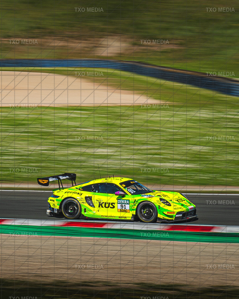 TXM08270 | Exklusive Motorsport-Fotografie aus Leipzig von TXO Media – für Rennfahrer, Teams & Sponsoren. Sausemuth liefert starke Bilder, die Emotion zeigen. Jetzt buchen & glänzen! - Realisiert mit Pictrs.com